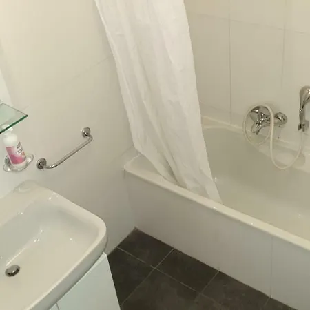 Au Chateau Vallaya Apartman *